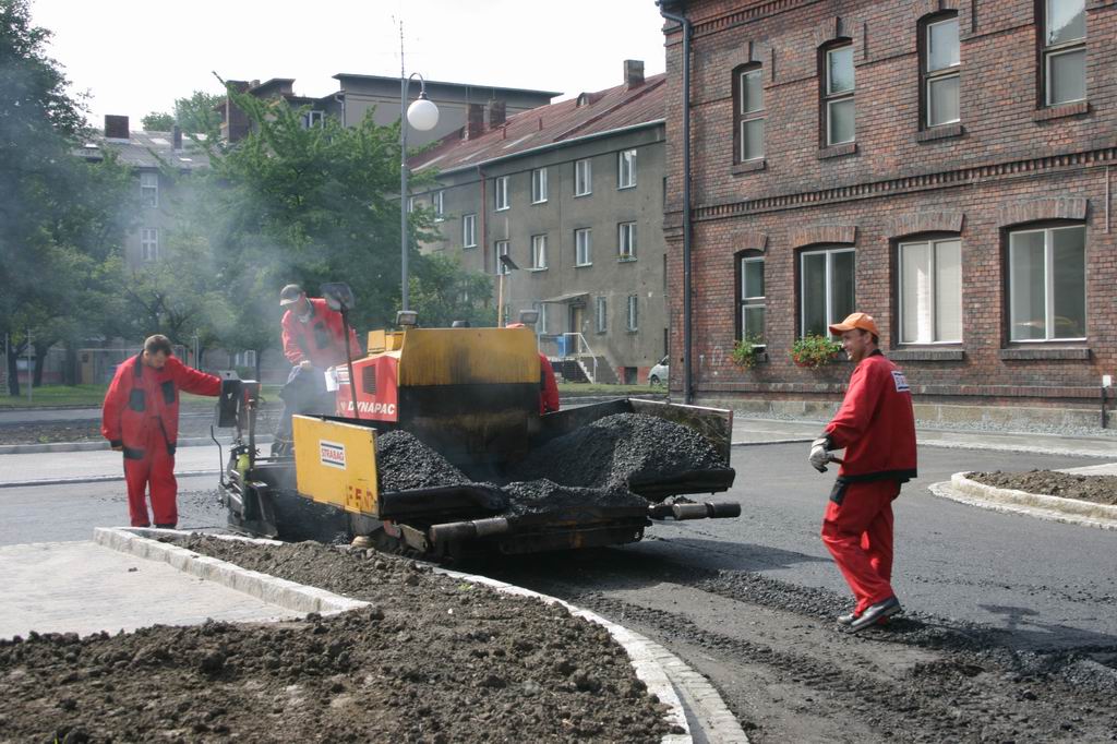 Husova ulice a náměstí TGM