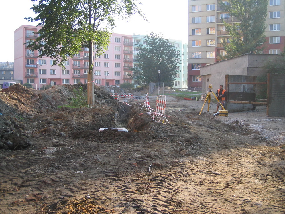 Stavba parkoviště u Slunečnice
