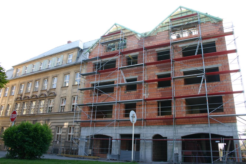 Stavba polyfunčního domu