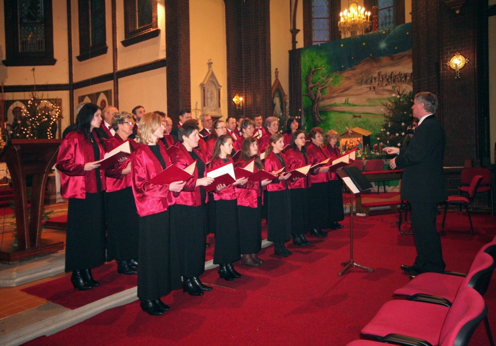 Koncert Poláků v kostele