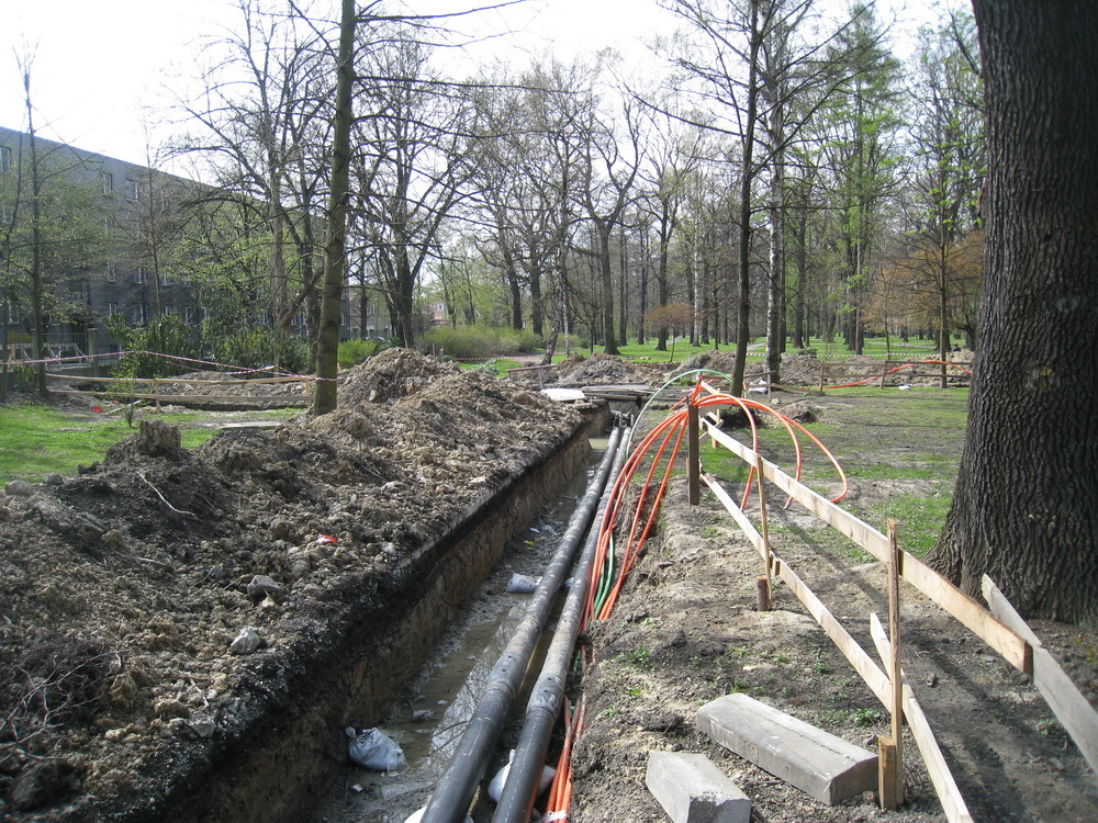 Výstavba teplovodu - park Petra Bezruče