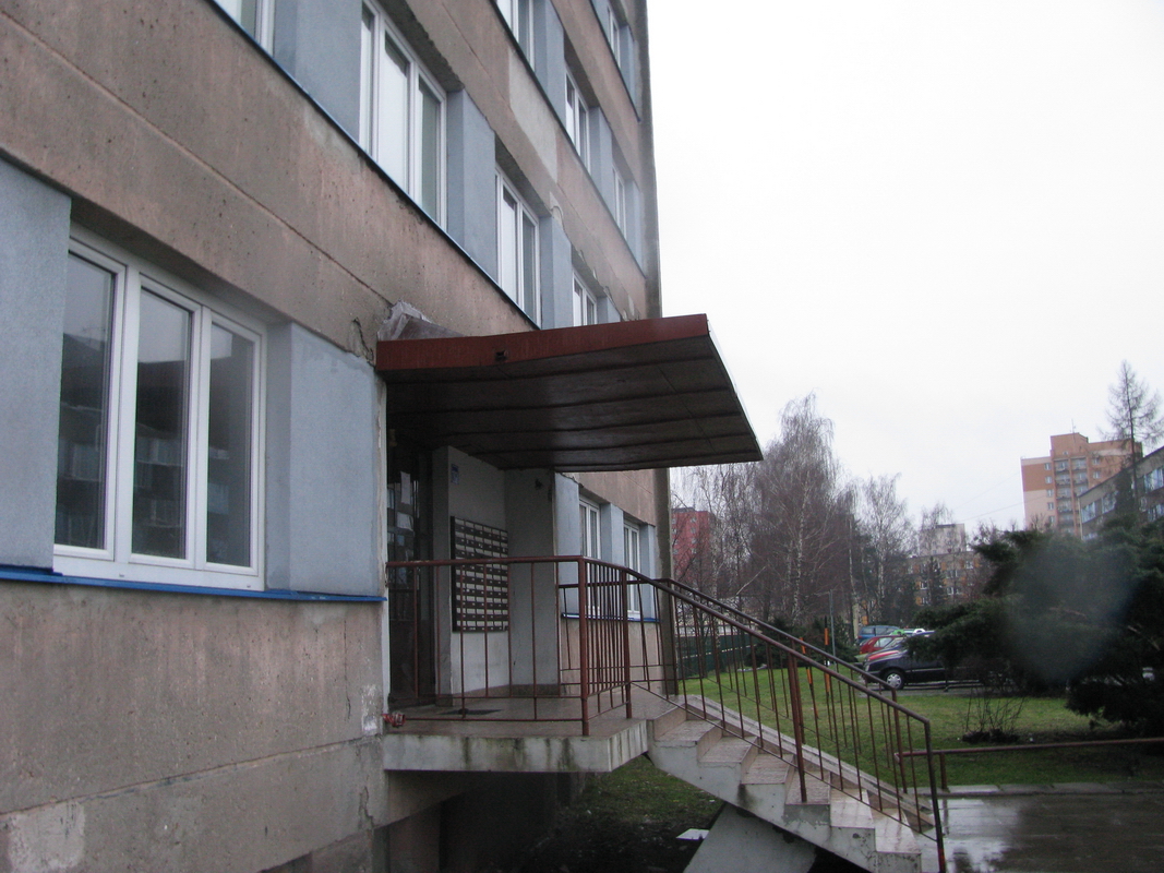 Stavební úpravy bytového domu Osvoboditelů 1019