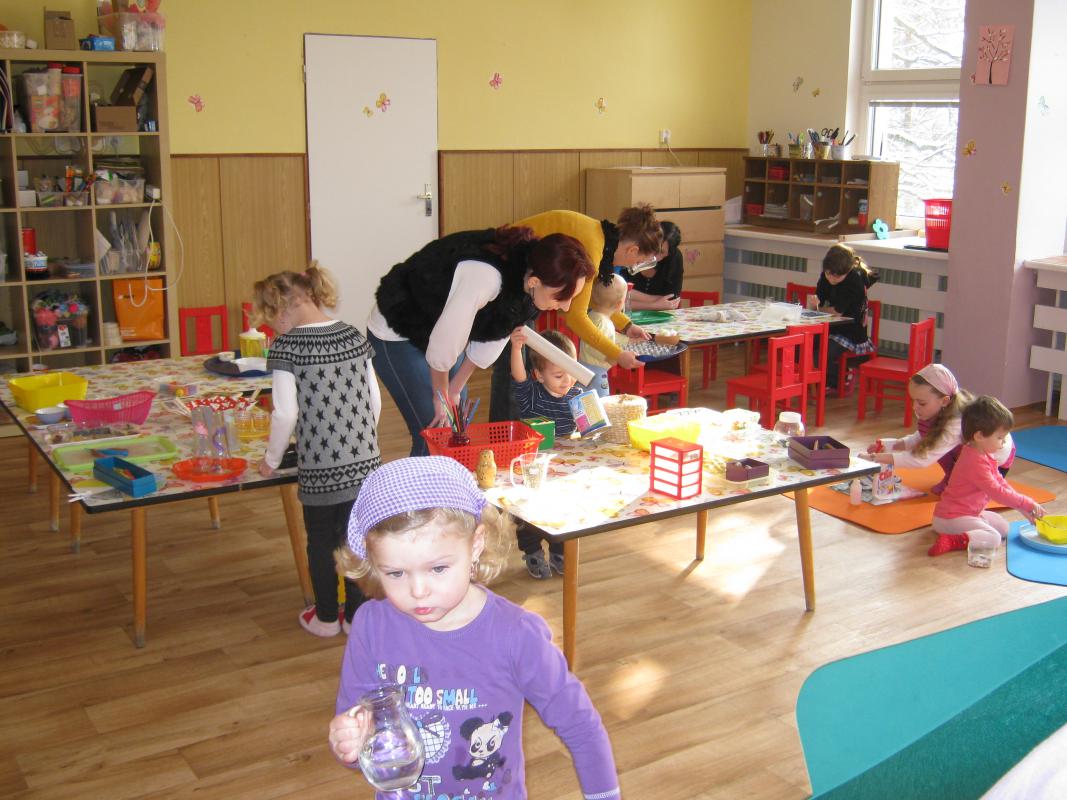 OS Centrum mladé rodiny Bobeš -  Montessori