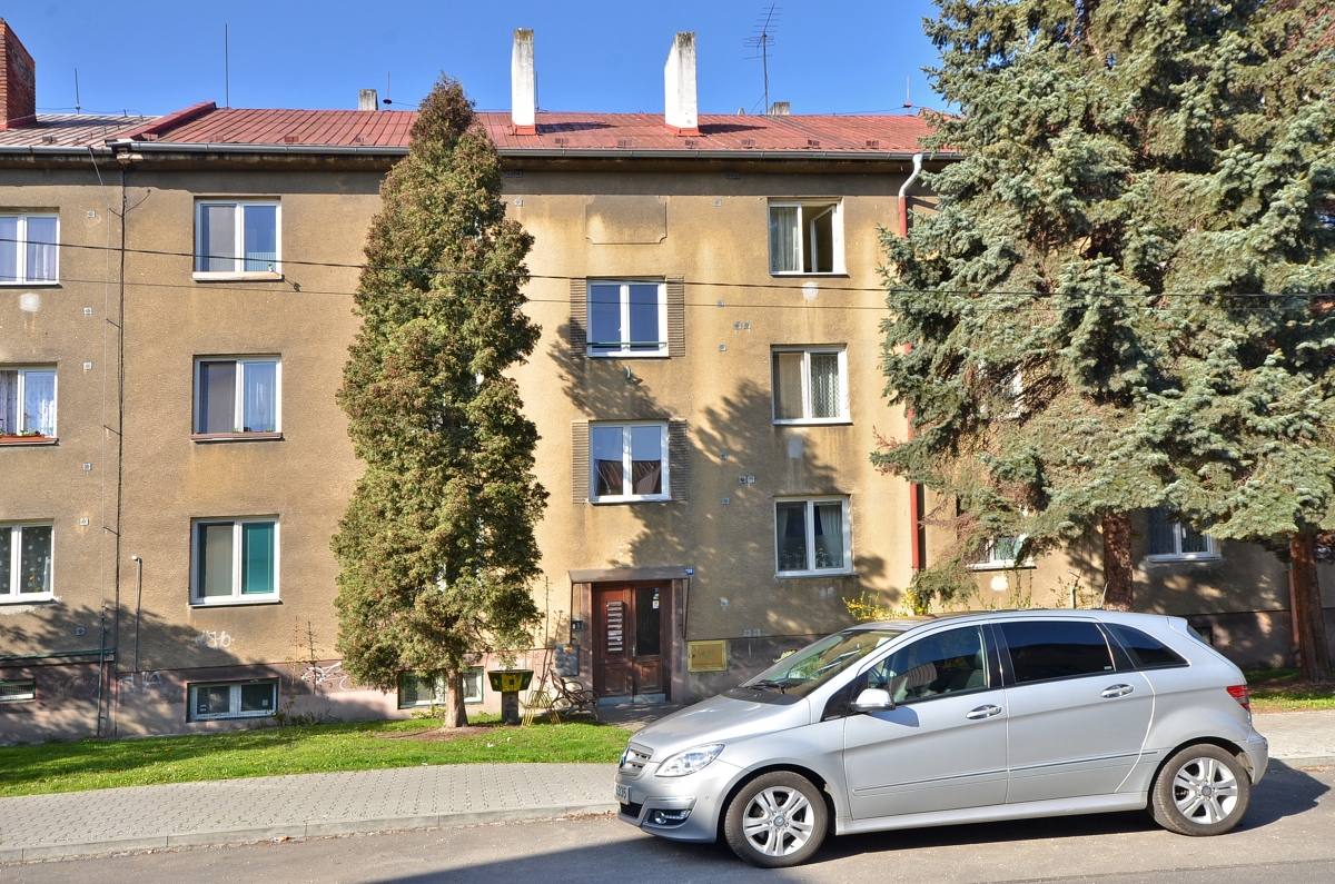 Husova 786