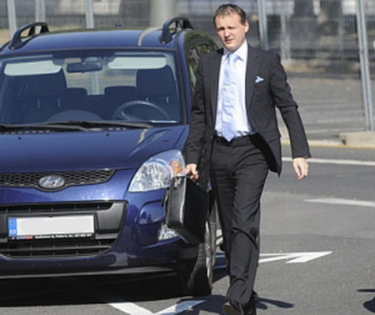 Ministr Vít Bárta přijede do Bohumína zítra před 9. hodinou, převezme petici s tisíci podpisy