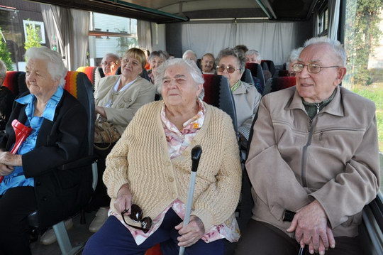 Bohumínem křižuje čtvrtý den radniční senior taxi