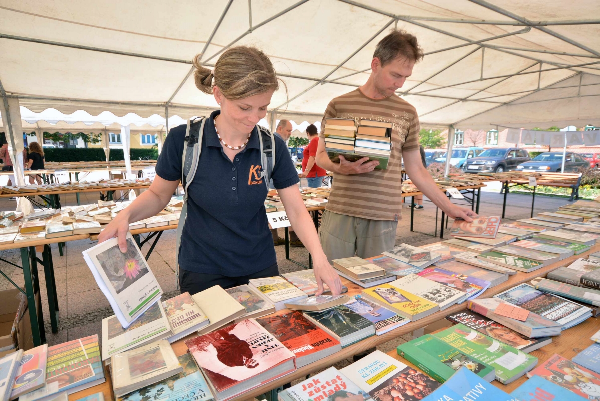 Antikvariát tentokrát i s nabídkou z domácích knihovniček