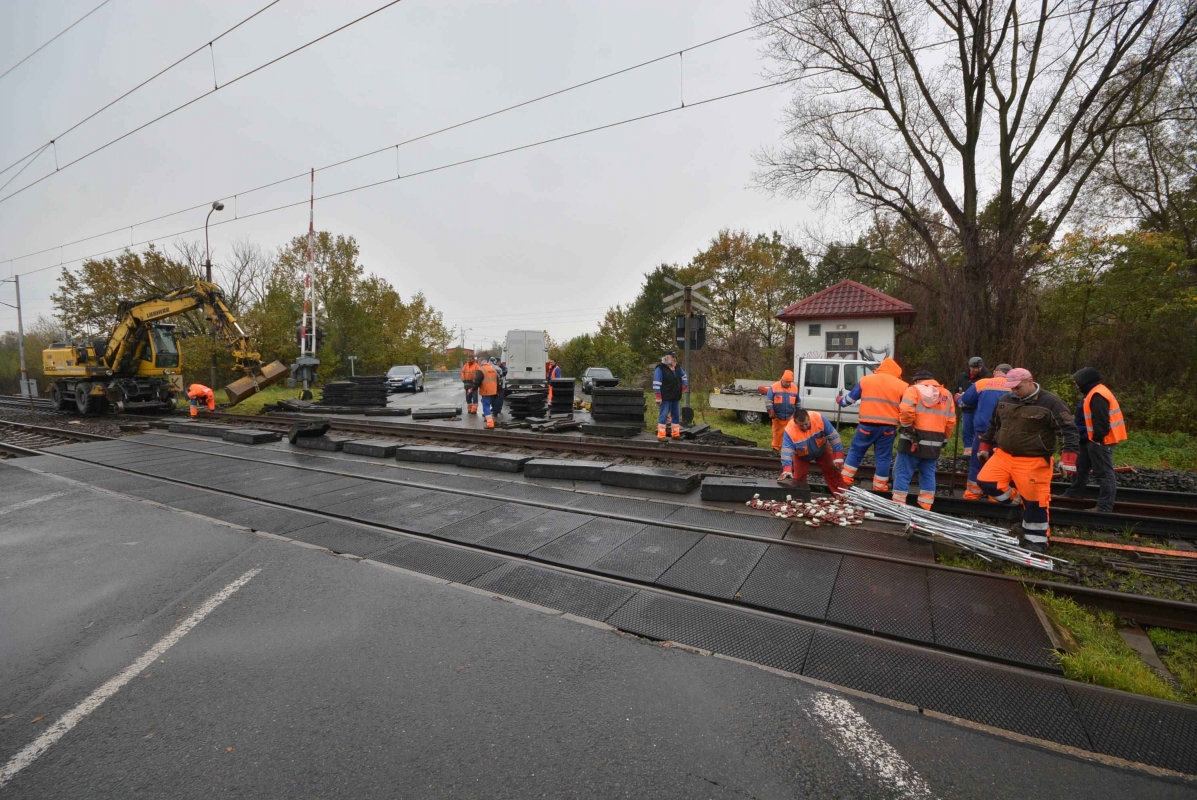 V Bohumíně začala oprava železničního přejezdu, uzavřela část Ostravské ulice