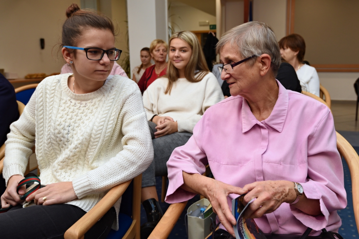 Hodinoví vnuci dělají radost seniorům, zapojí se taky předškoláci a vysokoškoláci