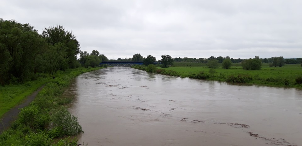 Řeka Olše kulminuje při 2. SPA, Odra se drží na prvním stupni