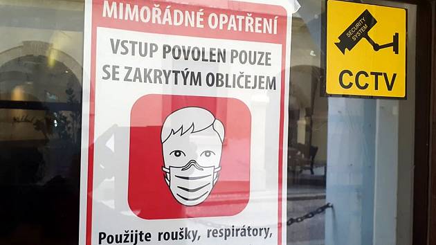 Hygienici kontrolují dodržování přijatých mimořádných opatření