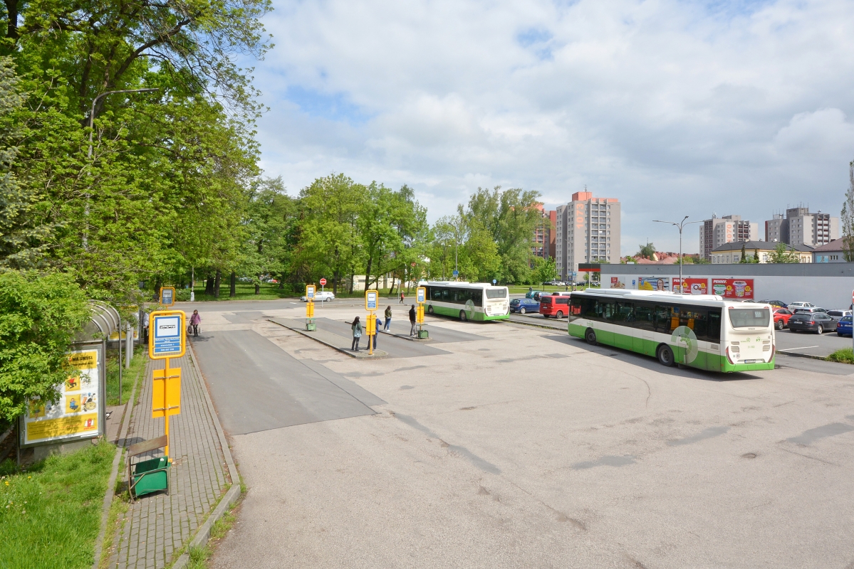 Nedaleko nákupní zóny vznikne stezka pro pěší i cyklisty, autobusový záliv a nový přechod