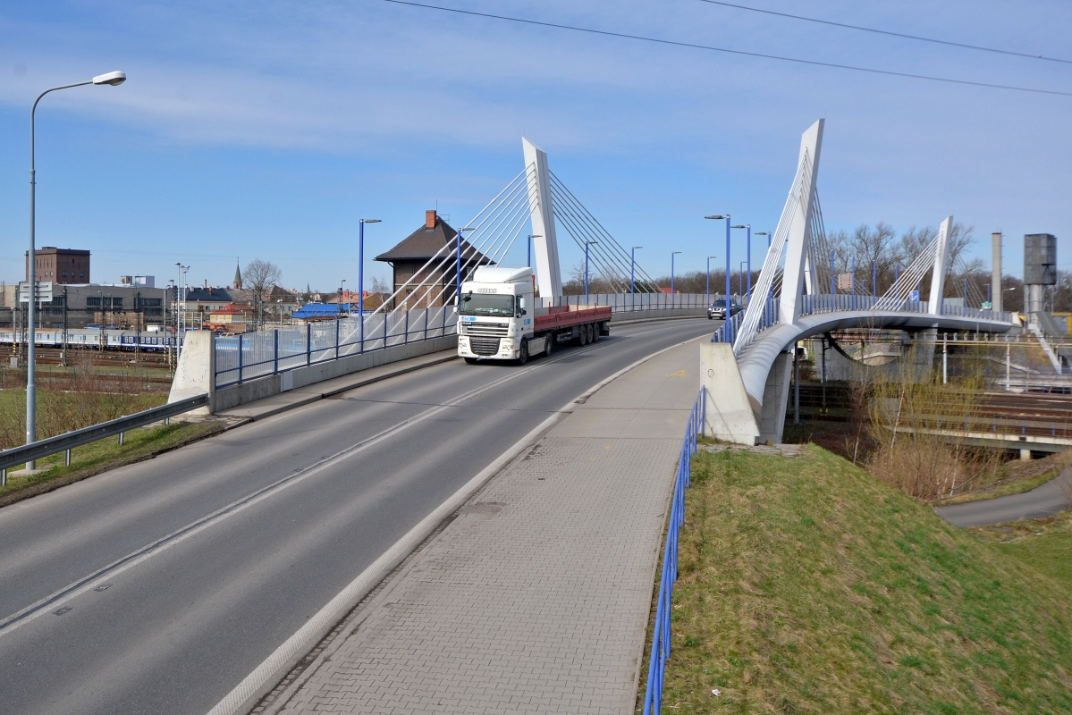 Skřečoňský most se příští týden uzavře pro řidiče i pěší