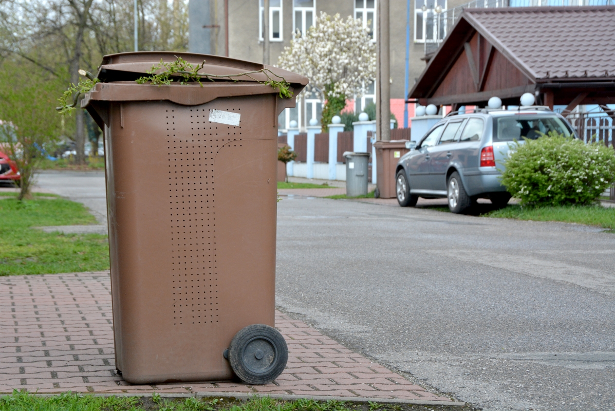 Začíná svoz bioodpadu od domků, objem zeleně je pětinásobný