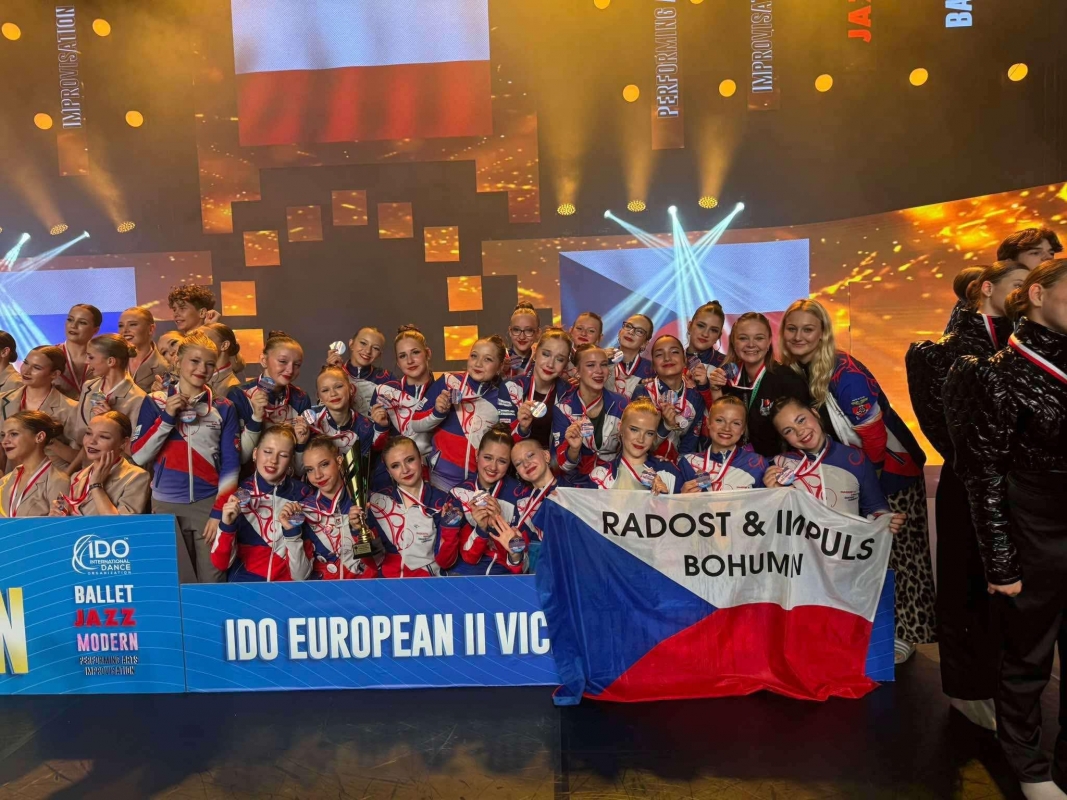 Sbírka tanečních medailí se Radosti a Impulsu opět rozrostla, mimo jiné o dva evropské bronzy