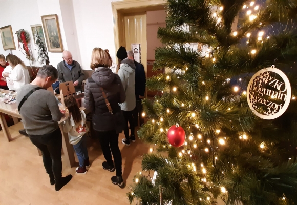 Za vánoční inspirací na jarmark PZKO do Skřečoně