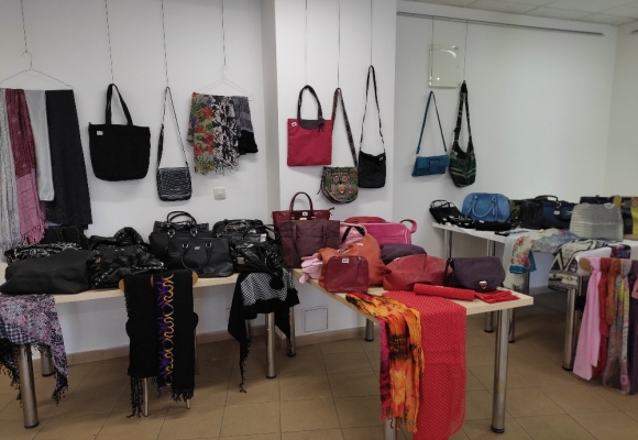 Kabelek není nikdy dost, vrací se oblíbený bazar a znovu bude pomáhat