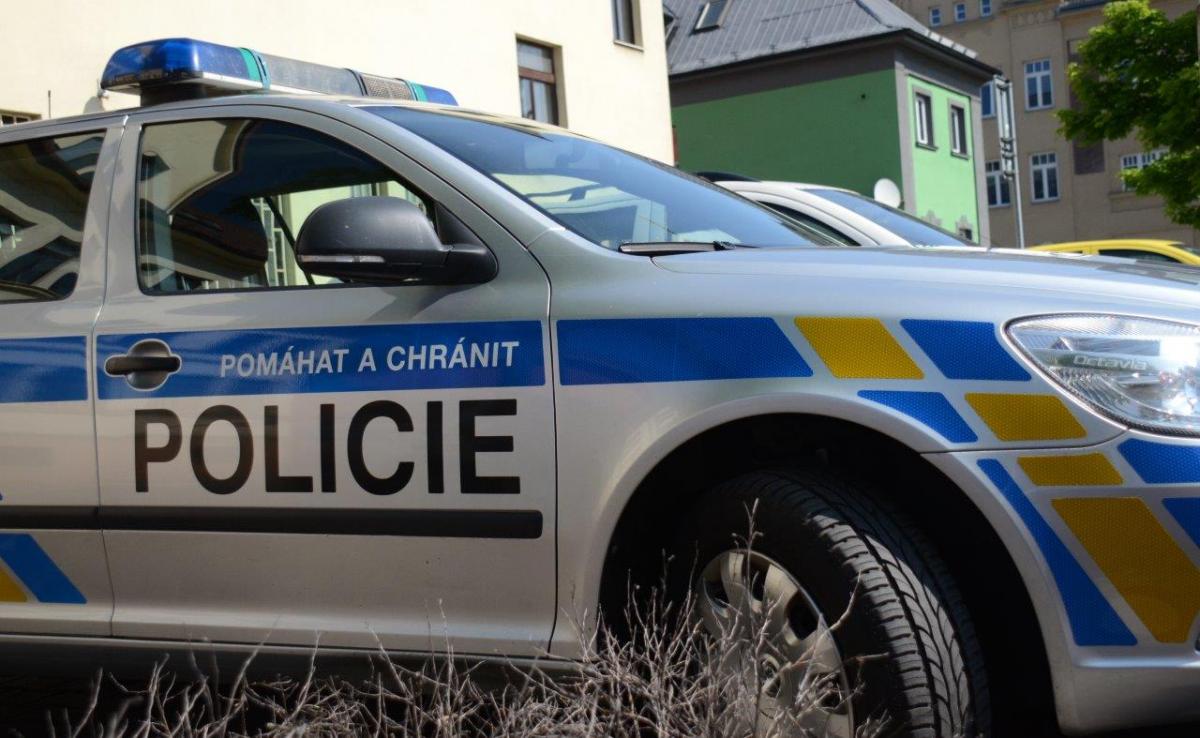 Šest zraněných u nehody vozidel a chodce v bohumínské Vrbici