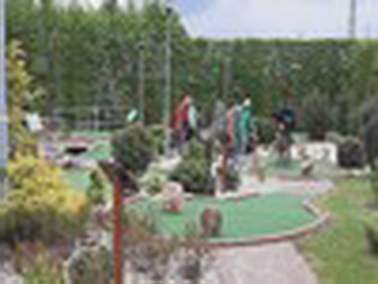 O adventure golf a Bosporku zájem hned ze startu - przedstawić wideo
