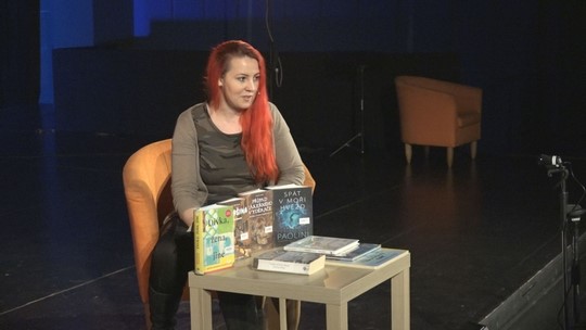 Knihovna natáčí videotipy s knižními novinkami - show video