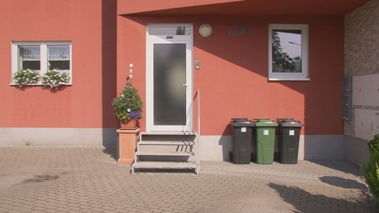 Jak velkou popelnici? Do rodinných domů míří formulář - show video