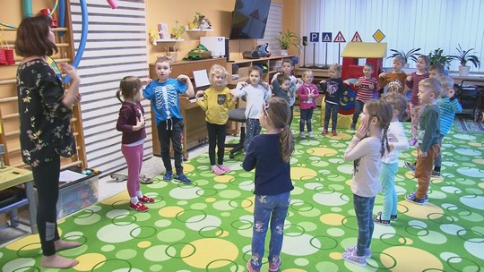Milý Ježíšku, děti si krátily čekání na Štědrý den - show video