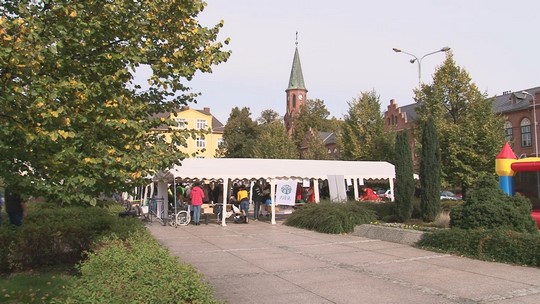 Veletrh sociálních služeb, den zdraví a knižní antikvariát - zobrazit video