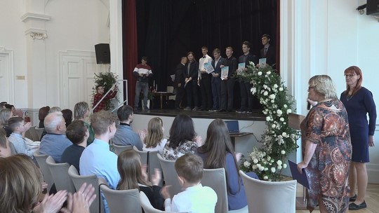 Bohumín ocenil školní Talenty roku 2023 - zobrazit video