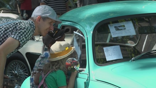 Automobiloví a motocykloví veteráni v hobbyparku (2025) - zobrazit video