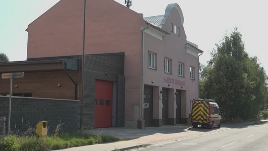 Přístavba hasičské zbrojnice dokončena - przedstawić wideo