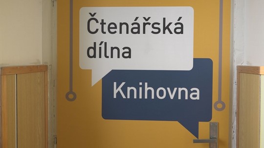 Školní knihovna Benešovky se těší přízni dětí - przedstawić wideo