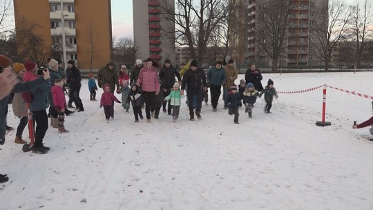 Novoroční běh (2026) oslovil všechny generace - zobrazit video