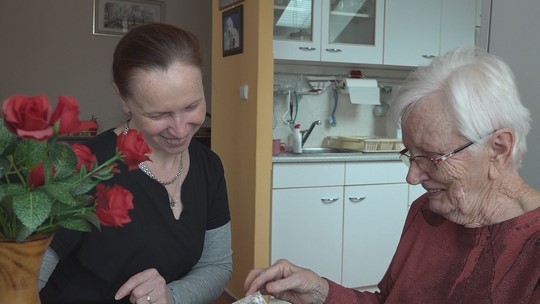 Služba osobní asistence v Bohumíně i v okolí - przedstawić wideo